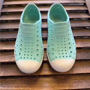 Native Kids Teal Turquoise Mint Slip-On Water Shoes with White Toe Size 12 C12